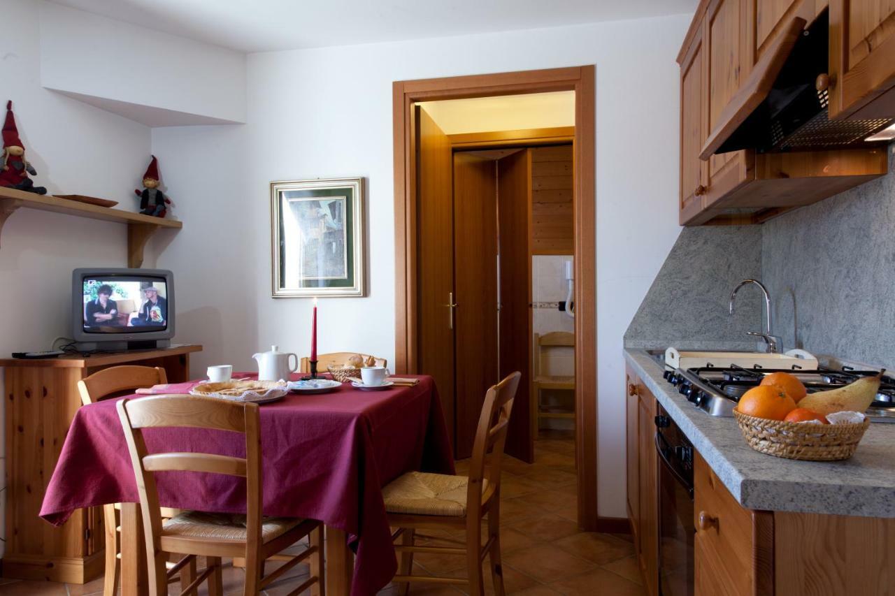 Residence Cavallino Ponte Di Legno Bagian luar foto